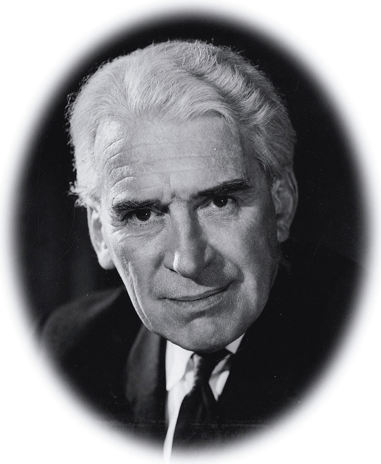 Photo of photos/Hector Ross MacLennan b1905 portrait